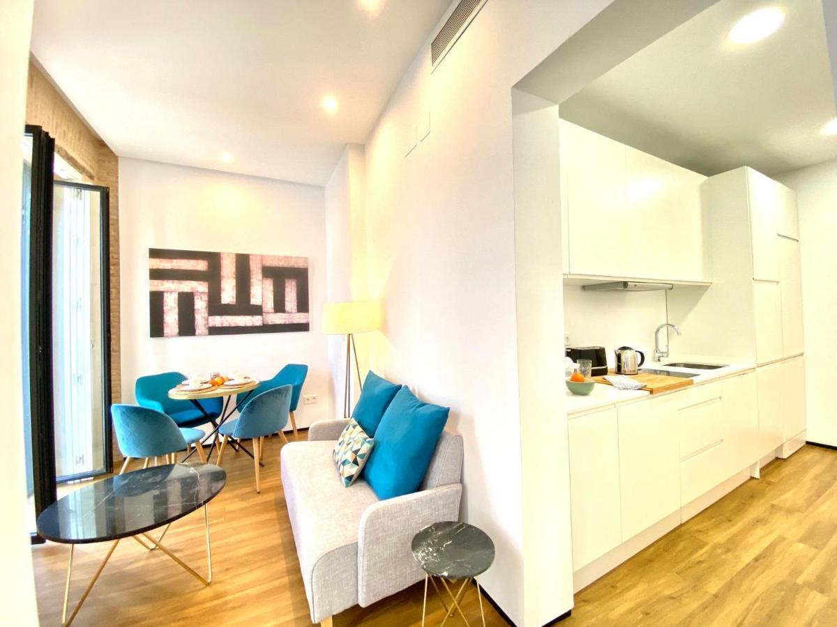 Magnificent Double Bedroom At Santa Cruz * Sevilla