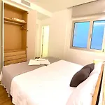 Magnificent Double Bedroom Apartment At Santa Cruz